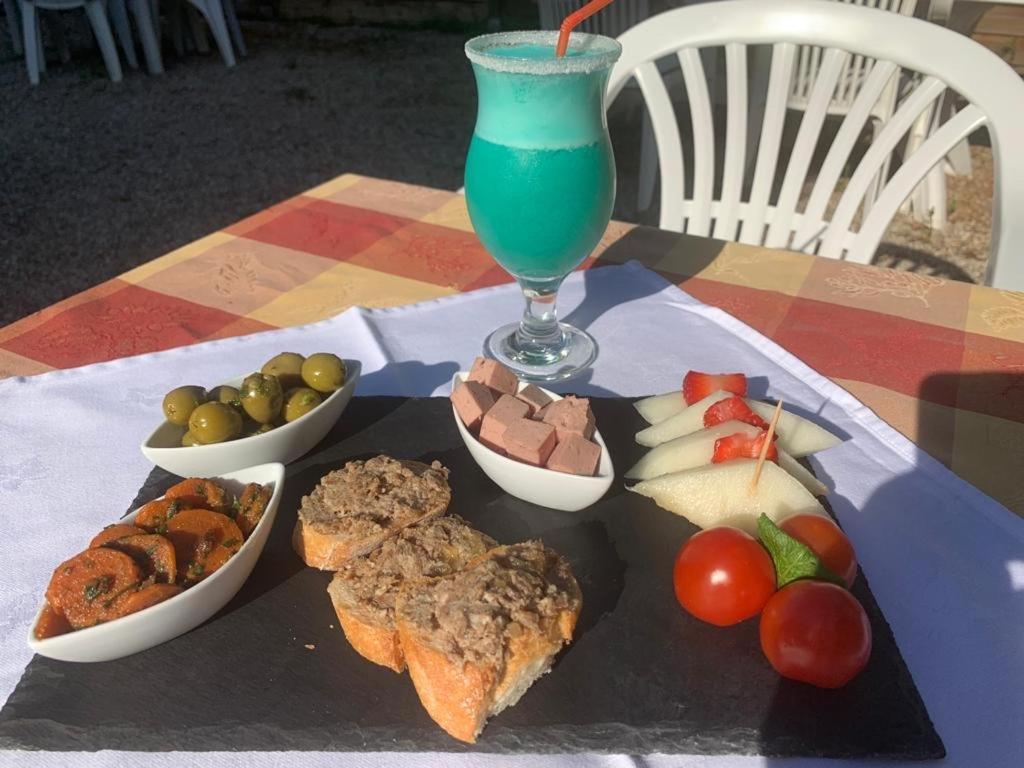 Human Hotel Restaurant Park Вилькроз Экстерьер фото