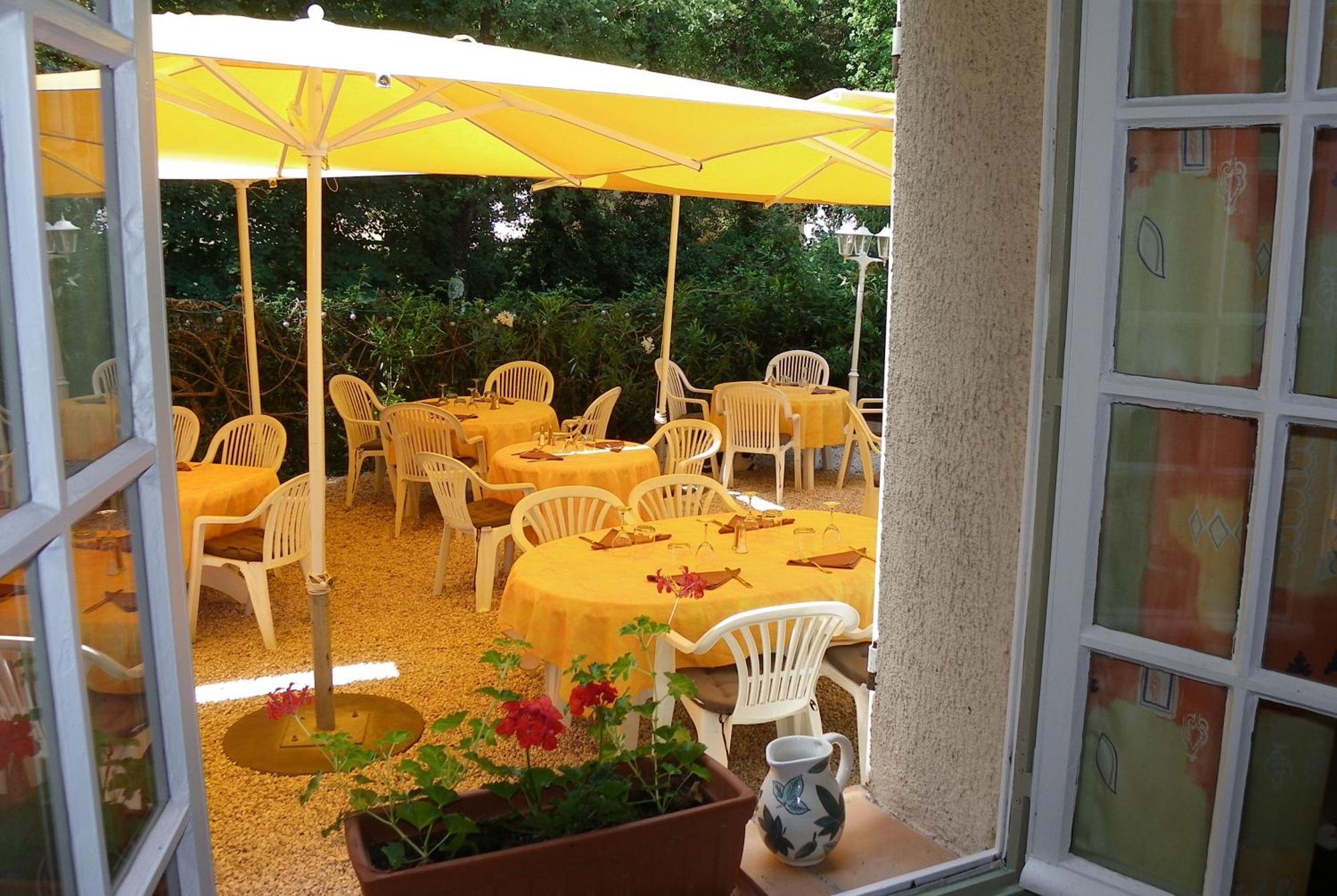 Human Hotel Restaurant Park Вилькроз Экстерьер фото